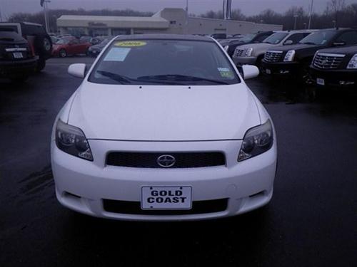 Scion tC 2006 photo 1