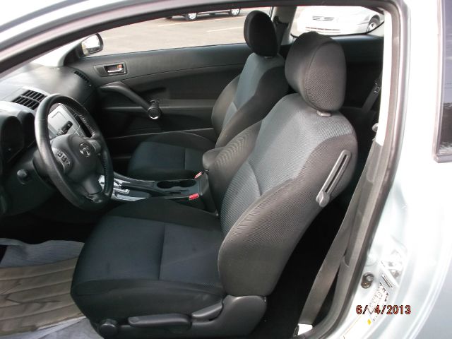 Scion tC 2007 photo 7
