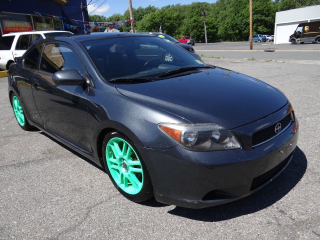 Scion tC 2007 photo 2