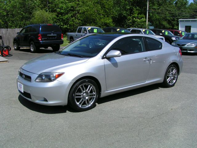 Scion tC 2007 photo 8
