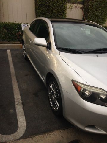 Scion tC 2007 photo 2