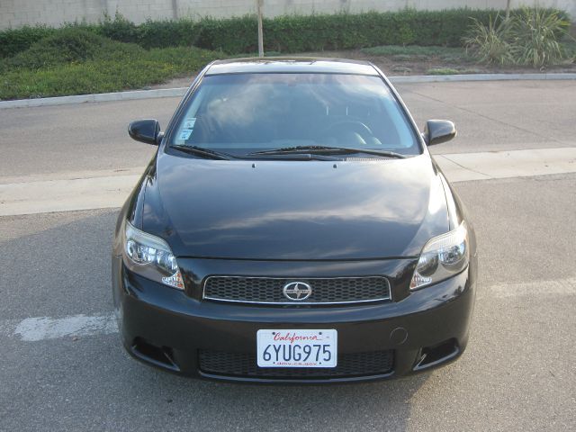 Scion tC 2007 photo 2