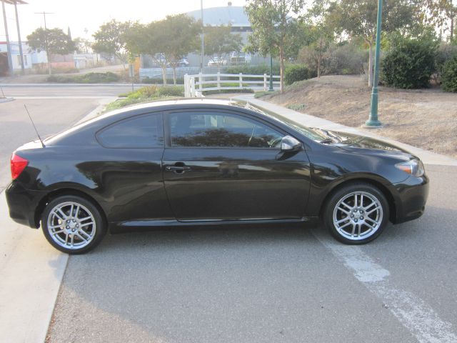 Scion tC 2007 photo 4