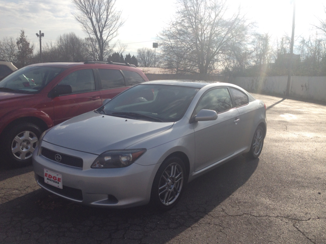 Scion tC 2007 photo 2