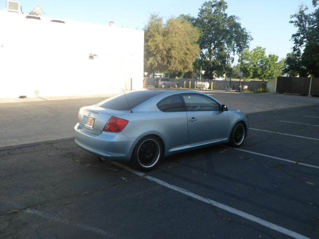 Scion tC 2007 photo 1