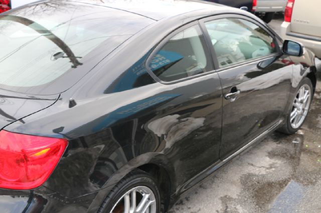 Scion tC 2007 photo 3