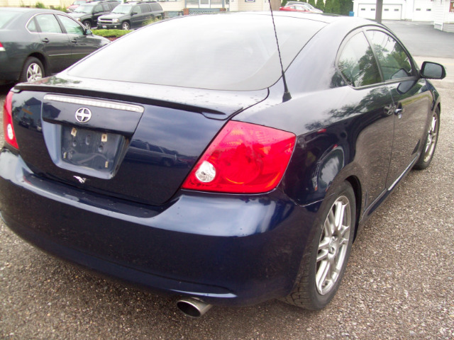 Scion tC 2007 photo 1