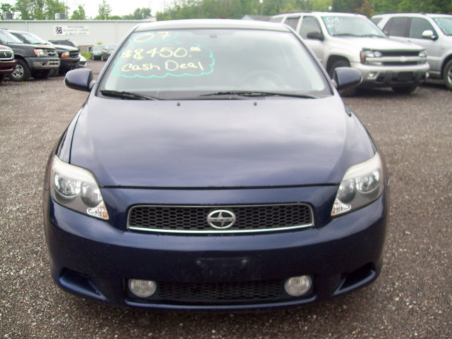 Scion tC 2007 photo 2