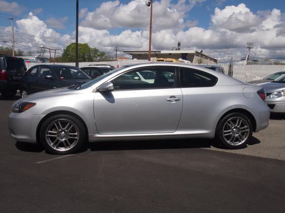 Scion tC 2008 photo 2