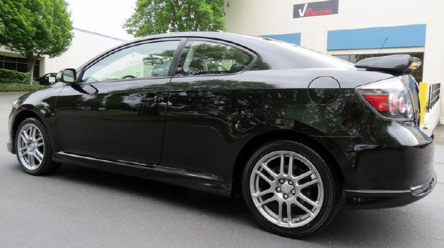 Scion tC 2008 photo 1