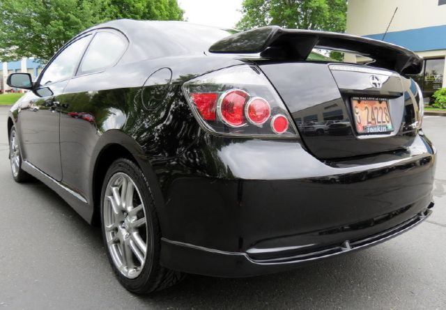 Scion tC 2008 photo 10