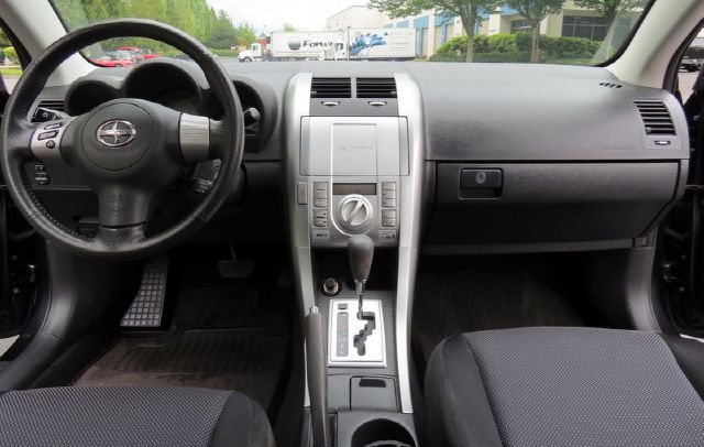 Scion tC 2008 photo 2