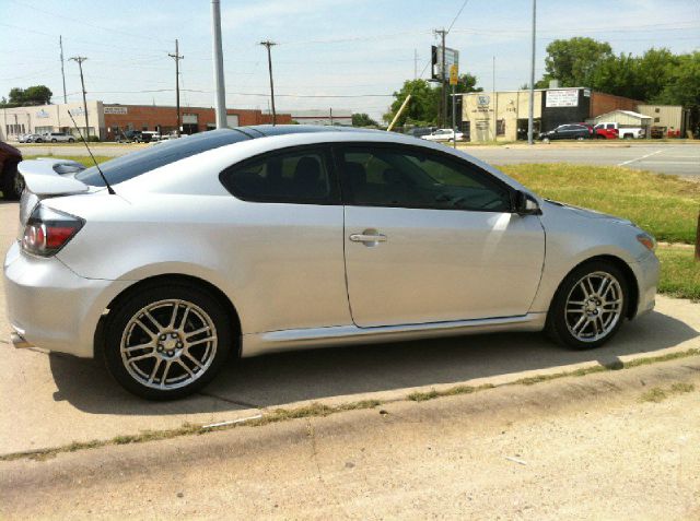 Scion tC 2008 photo 16