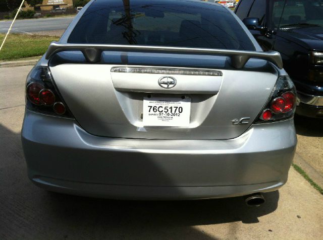 Scion tC 2008 photo 18