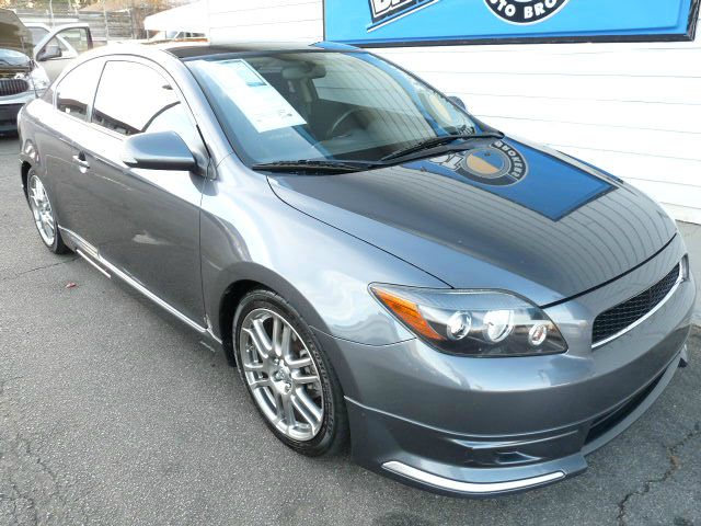 Scion tC 2008 photo 2