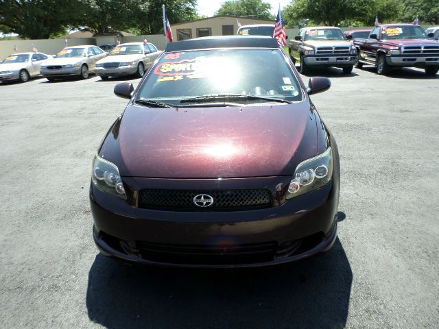 Scion tC 2008 photo 1