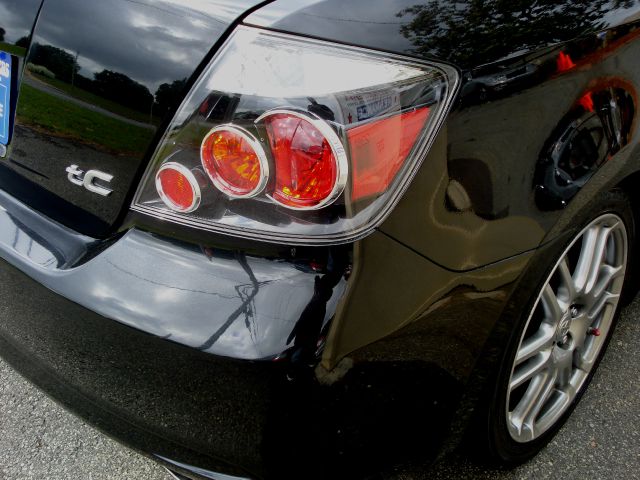 Scion tC 2008 photo 2