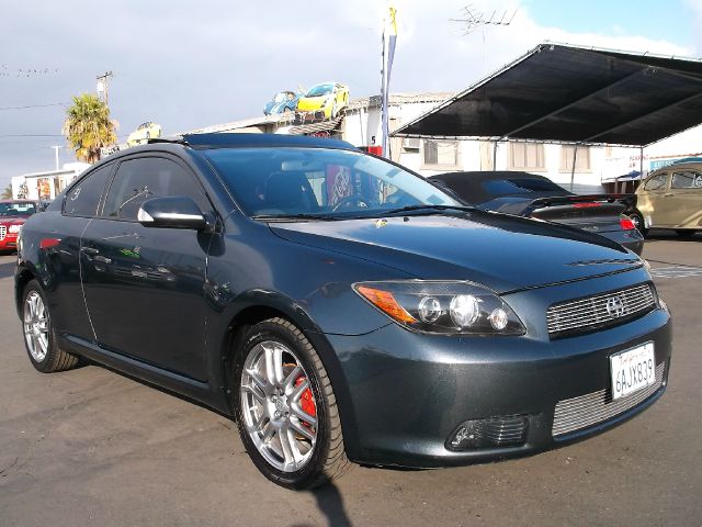 Scion tC 2008 photo 2