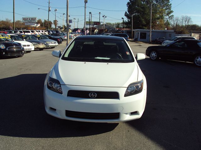 Scion tC 2008 photo 1