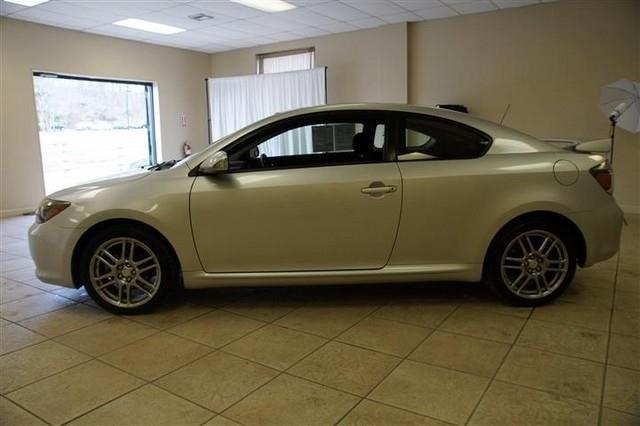 Scion tC 2008 photo 1