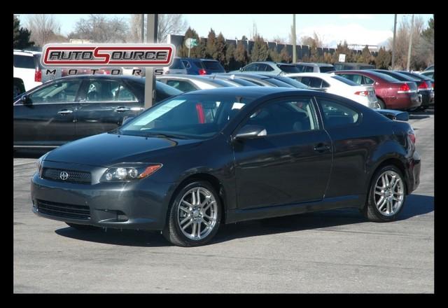 Scion tC 2009 photo 2