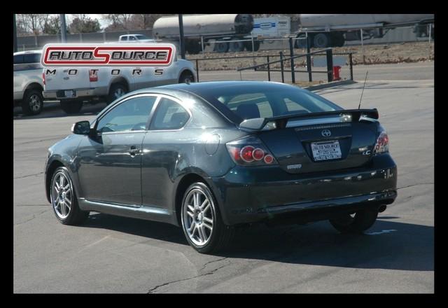 Scion tC 2009 photo 4