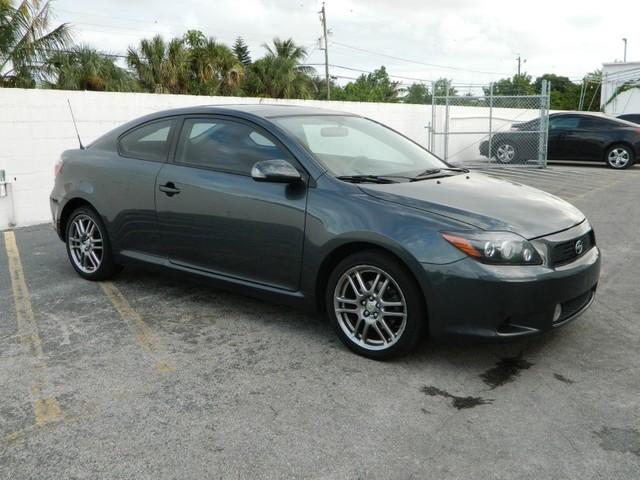 Scion tC 2009 photo 1