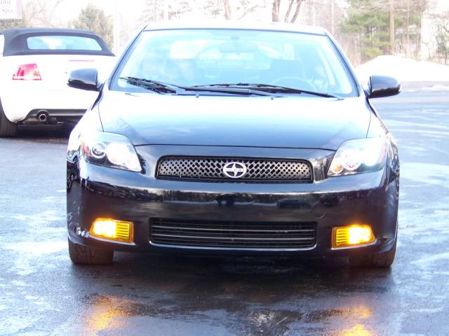 Scion tC 2009 photo 1