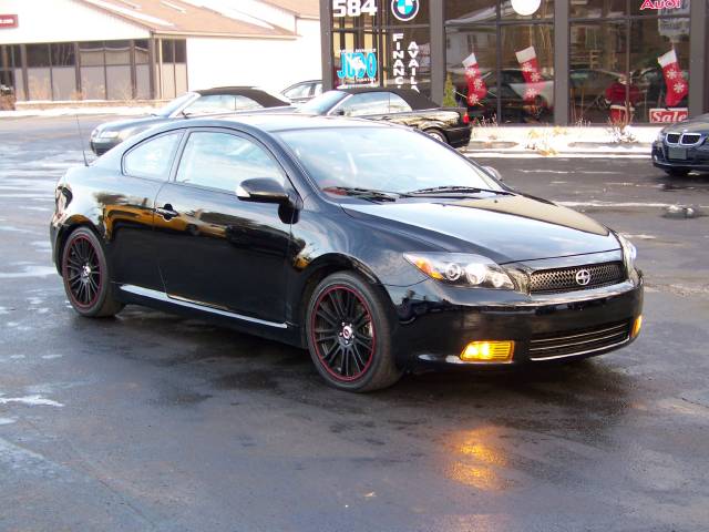 Scion tC 2009 photo 2
