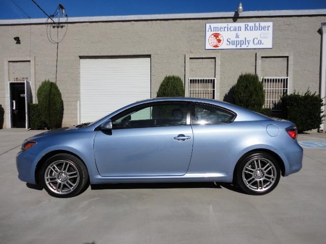 Scion tC 2009 photo 1