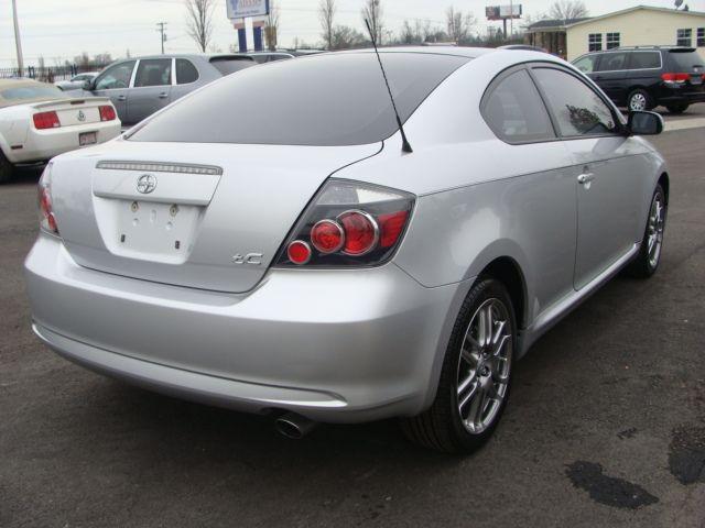 Scion tC 2009 photo 2