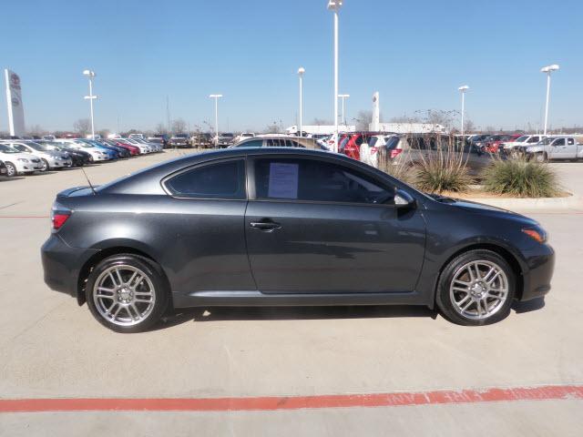 Scion tC 2009 photo 2