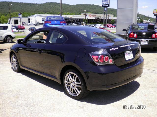 Scion tC 2009 photo 2