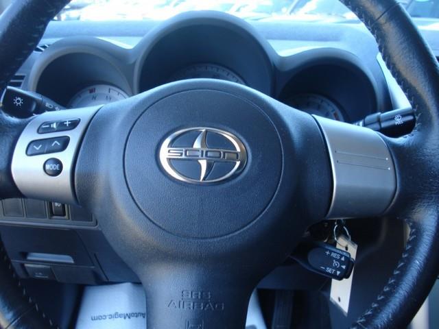 Scion tC 2009 photo 10
