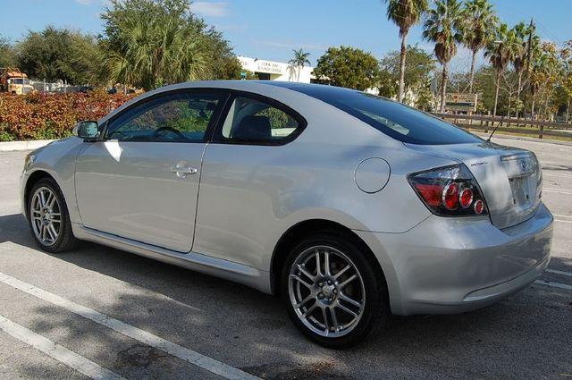Scion tC 2009 photo 5