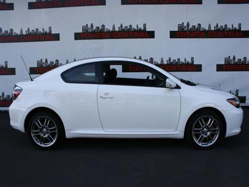 Scion tC 2010 photo 1