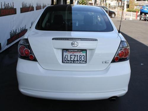 Scion tC 2010 photo 3