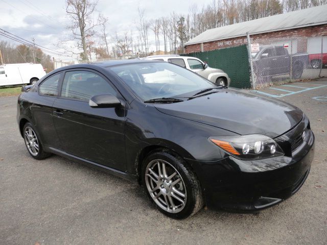 Scion tC 2010 photo 3