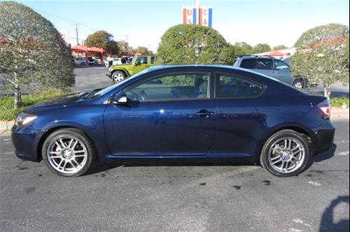 Scion tC 2010 photo 1