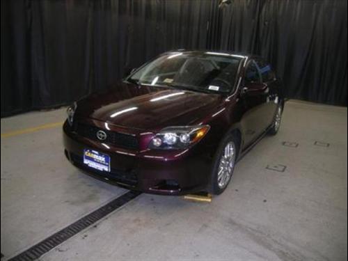 Scion tC 2010 photo 2