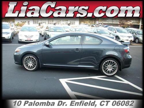 Scion tC 2010 photo 2
