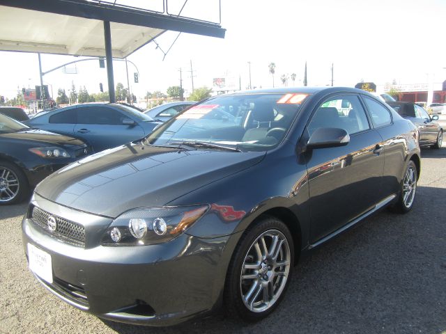 Scion tC 2010 photo 1