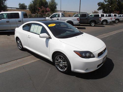 Scion tC 2010 photo 1