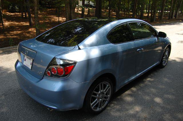 Scion tC 2010 photo 1