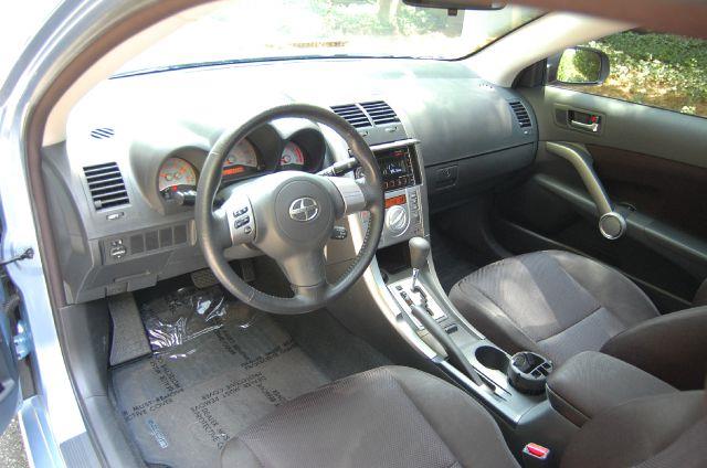 Scion tC 2010 photo 4