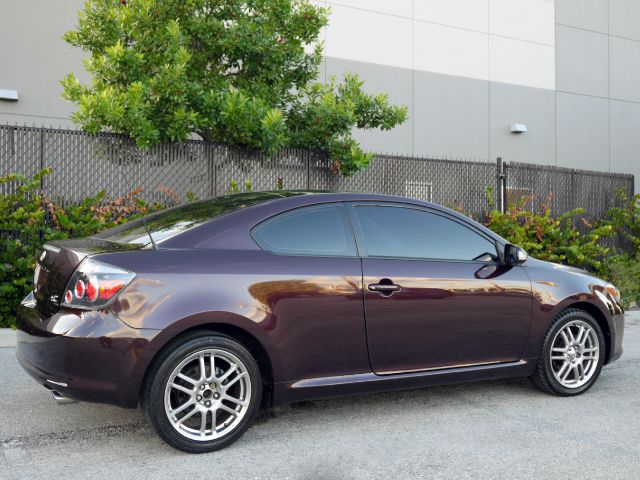 Scion tC 2010 photo 3