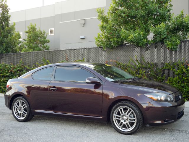 Scion tC 2010 photo 4