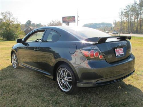 Scion tC 2010 photo 2