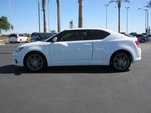 Scion tC 2011 photo 1
