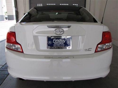 Scion tC 2011 photo 1